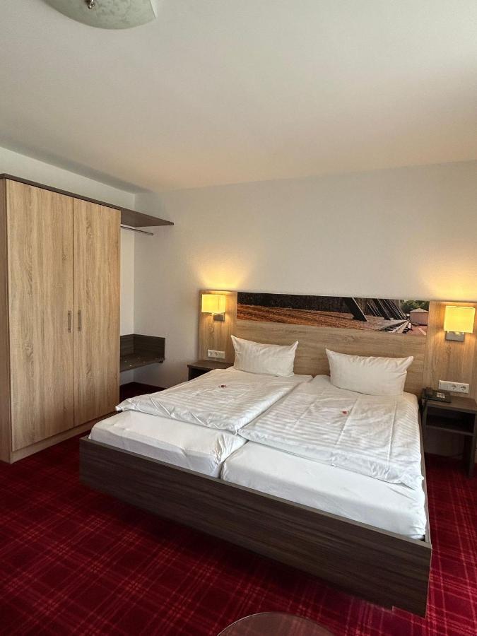 באד ווסטרנקוטן Kurhotel Haus Am Park מראה חיצוני תמונה